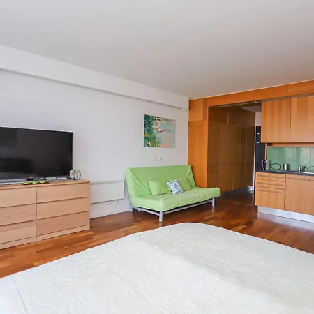 Bl Lakeside With Pool, Medences Apartman, Privat Partszakasszal Apartmán Balatonlelle